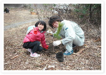 自然環境保全活動（広葉樹植栽等） 写真2